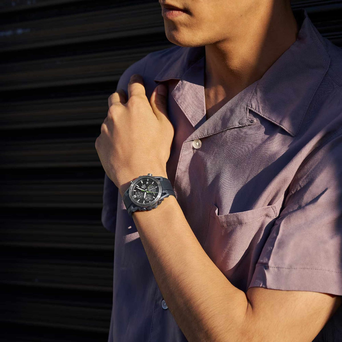 EDIFICE MEN's SOLAR POWERED CHRONOGRAPH SOSPENSIONE WATCH - EQS-960PB-1AVUDF