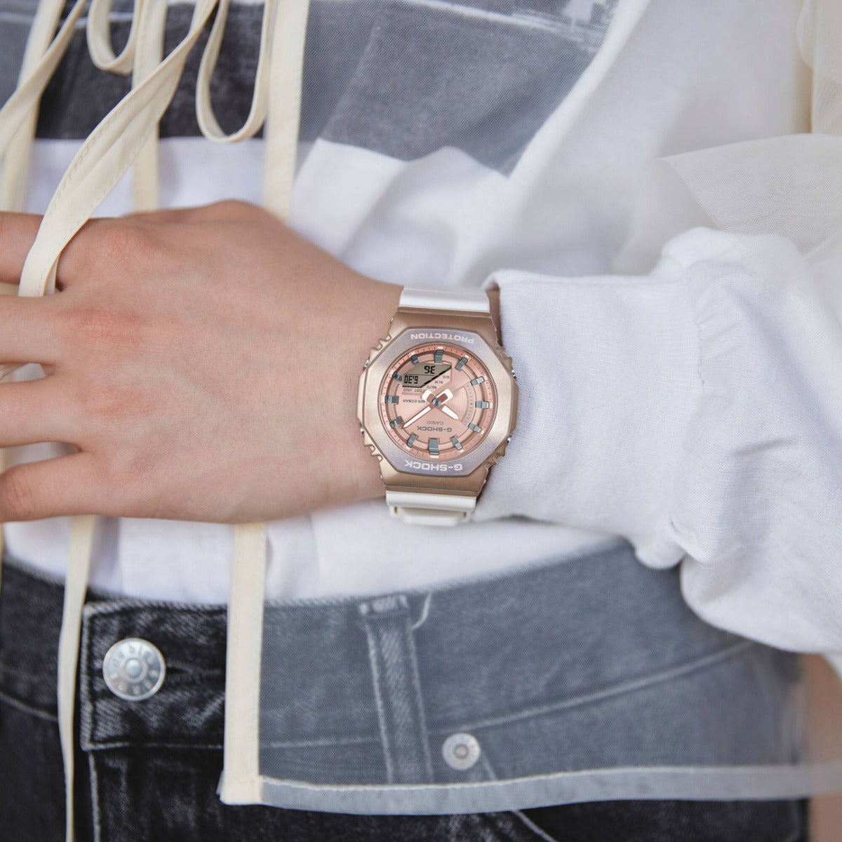 G-SHOCK Women's Watch Analog-Digital Minimal Polished metal - GM-S2100CW-7ADR