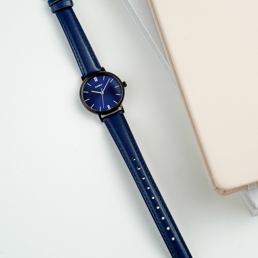 CASIO Analog Women Watch LTP-VT02BL-2AUDF